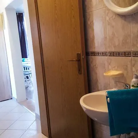 Marina Holiday Apartman Kastela
