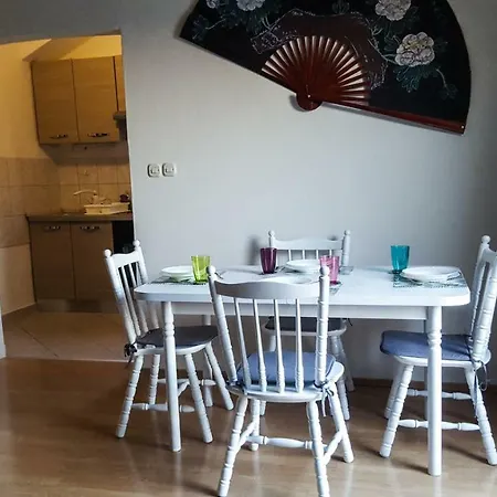 Marina Holiday Apartman * Kastela