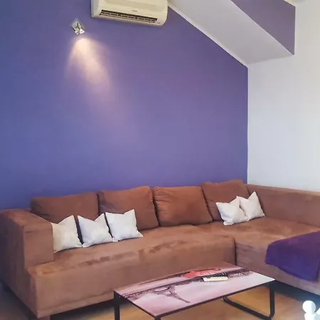 Marina Holiday Apartman Kastela